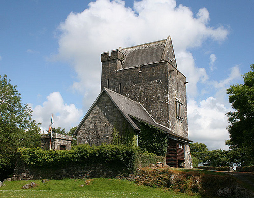 Craggaunowen Castle